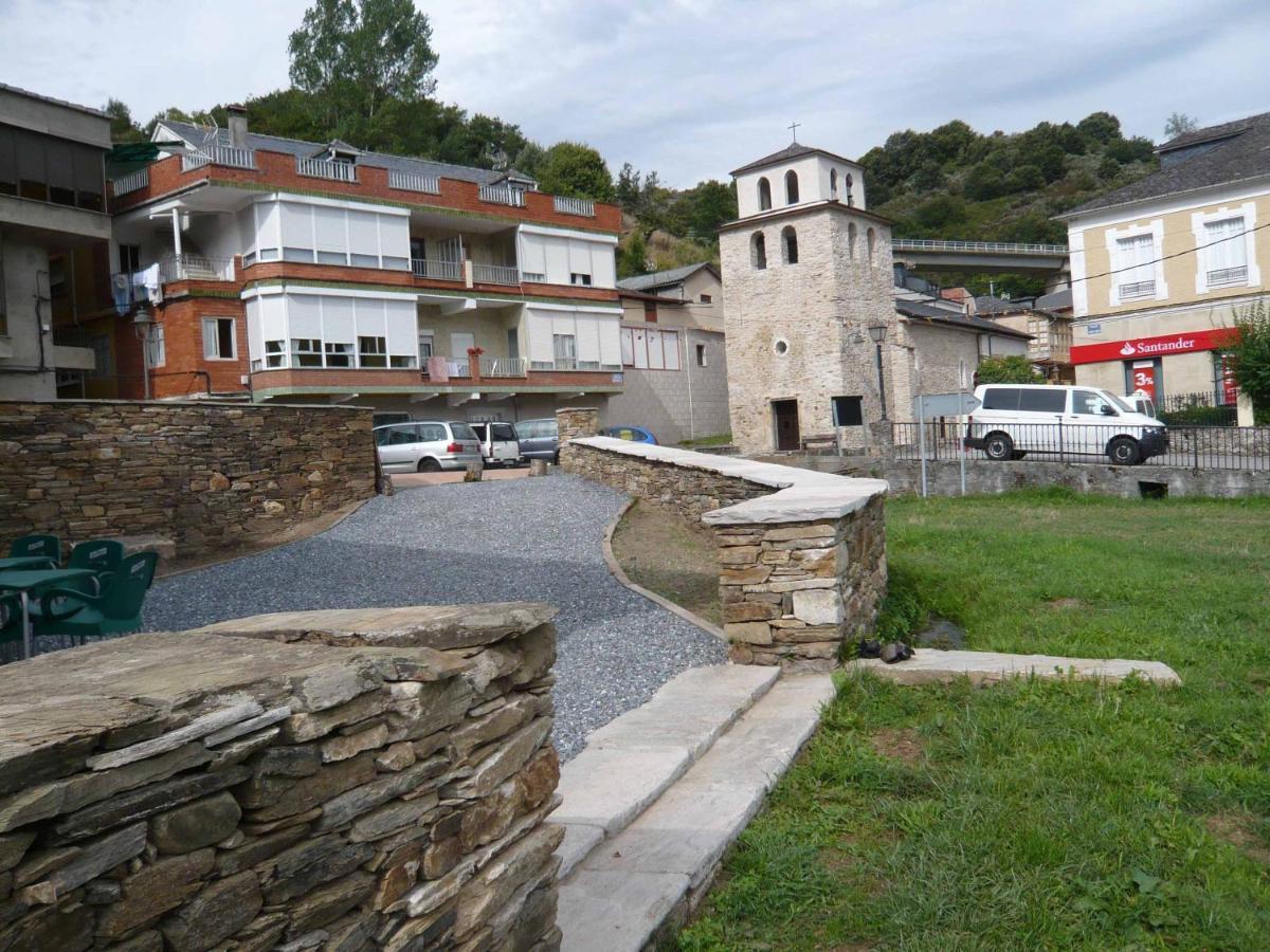 Albergue El Paso Vega de Valcarce Exteriör bild