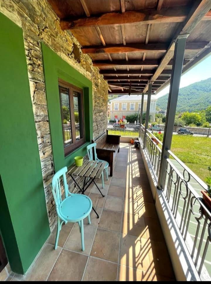 Albergue El Paso Vega de Valcarce Exteriör bild